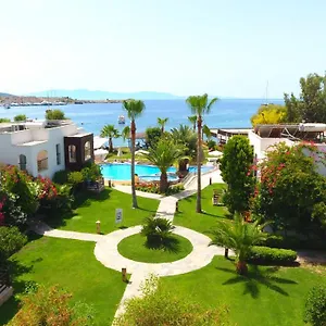 Costa Luvi - Hotel