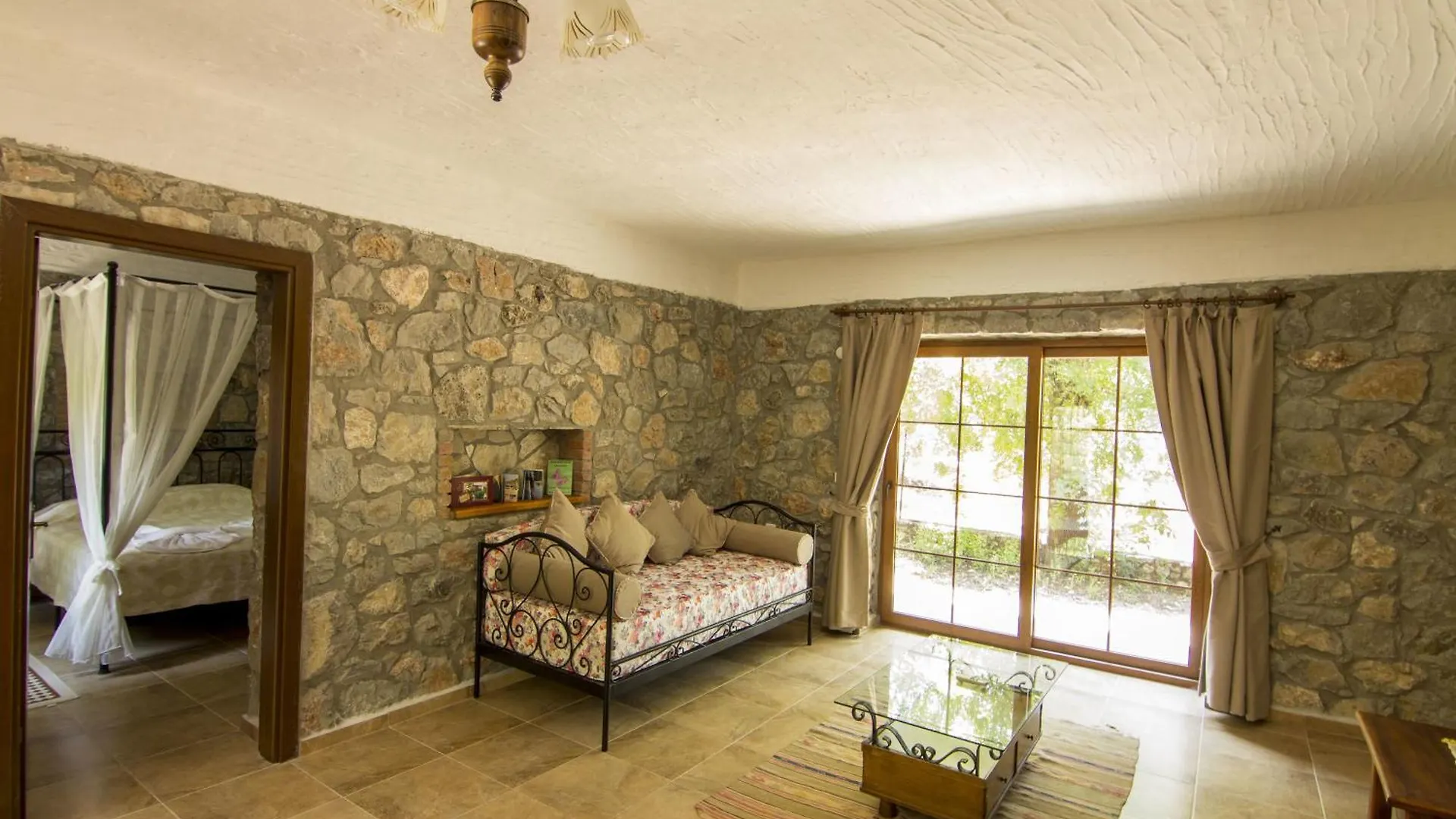 Doga Apartments Kayakoy Aparthotel
